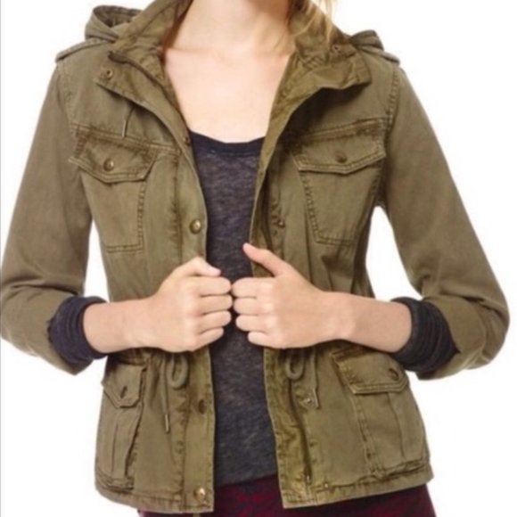 Aritzia Jackets & Blazers - Talula Aritizia Green Trooper Utility Jacket - XS